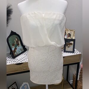 NWT off white color dress! Size large